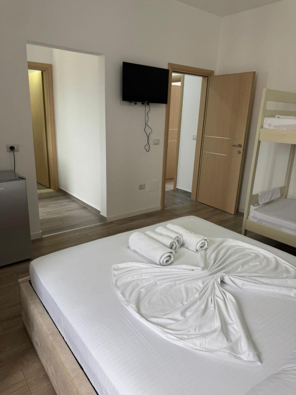Vila Brilant Vlorë Exterior foto